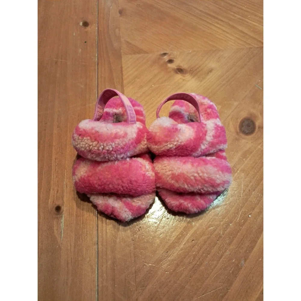 UGG Hot Pink Toddler Girl Fluffy Slippers Authentic EUC Size 4/5